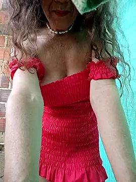 Dirty-Divorced-mother7 online show from November 3, 2025, 2:20 pm