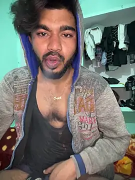 Snapshot of Hotraj24 chatting on February 11, 2026, 10:20 pm Hotraj24 online show from February 11, 2026, 10:20 pm