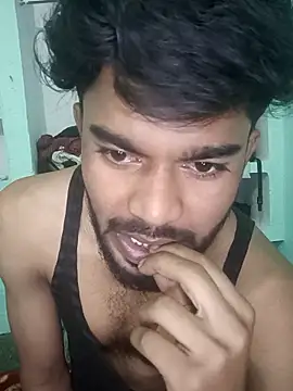 Snapshot of Hotraj24 chatting on November 18, 2025, 12:37 am Hotraj24 online show from November 18, 2025, 12:37 am