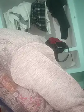 Snapshot of Hotraj24 chatting on January 13, 2026, 4:16 am Hotraj24 online show from January 13, 2026, 4:16 am