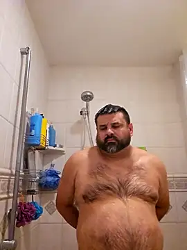 Roddog18 online show from November 3, 2025, 11:52 pm