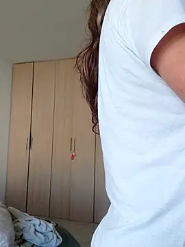 Zoe riivas online show from November 22, 2025, 1:43 pm