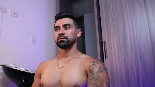 SOY MIKE online show from December 14, 2025, 1:45 am