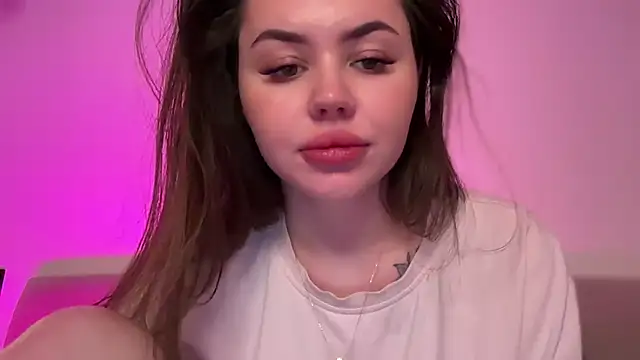 Snapshot of AlmaryKim chatting on November 22, 2025, 7:35 pm AlmaryKim online show from November 22, 2025, 7:35 pm