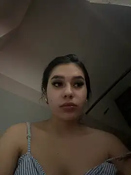 Brianna bunny05 online show from July 4, 2026, 4:52 am