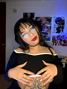 Hinatamoon  online show from October 10, 2025, 4:24 am