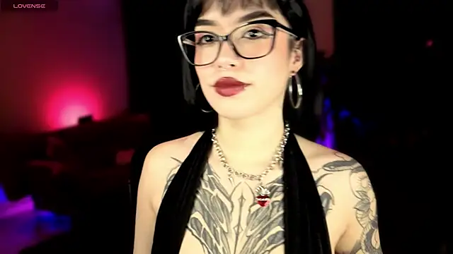 VanessaBlackrose online show from June 6, 2026, 3:45 am