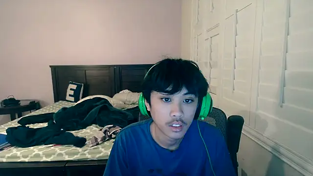 youngasianboy2007 online show from April 26, 2026, 9:17 am