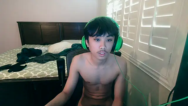 youngasianboy2007 online show from April 14, 2026, 10:26 pm