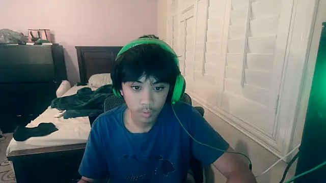 youngasianboy2007 online show from October 27, 2025, 5:08 am