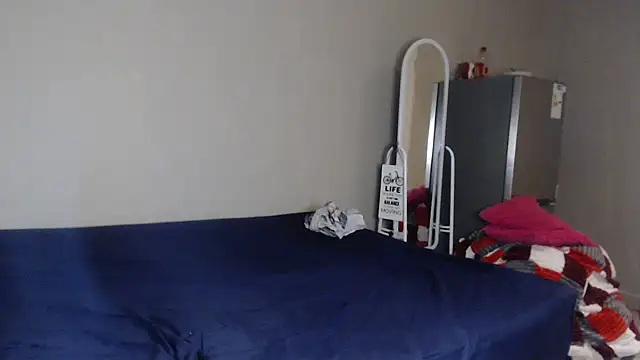 PIXIEBITCHXXX26 online show from March 30, 2026, 7:04 pm