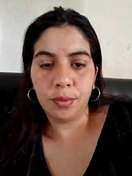 Benditofetiche online show from November 4, 2025, 2:54 pm