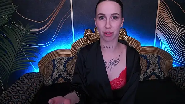 IsabelleDiorr online show from November 10, 2025, 8:47 pm