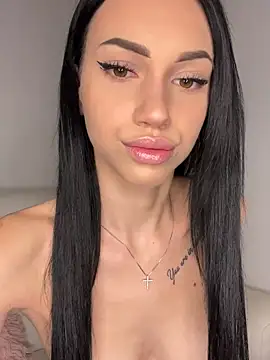 ilariea girl online show from November 26, 2025, 9:37 pm