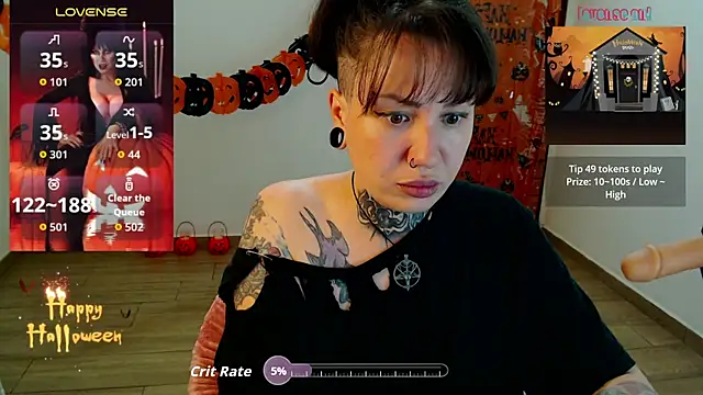 Senorita  Dakota online show from October 17, 2025, 7:55 am