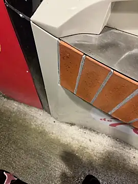 nanaisbackk online show from November 20, 2025, 7:47 pm