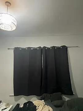 Victoria6989 online show from February 4, 2026, 1:28 pm