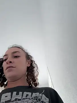 Martyca Beee online show from March 21, 2026, 4:11 pm