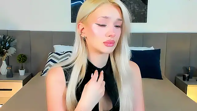 SugarWhisper online show from March 7, 2026, 5:07 pm