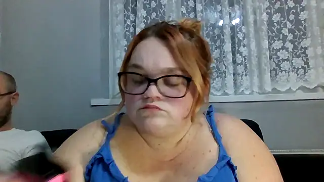 Curvy-AmyX online show from October 28, 2025, 10:31 pm