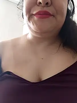 aydannn01 online show from October 3, 2025, 9:55 am