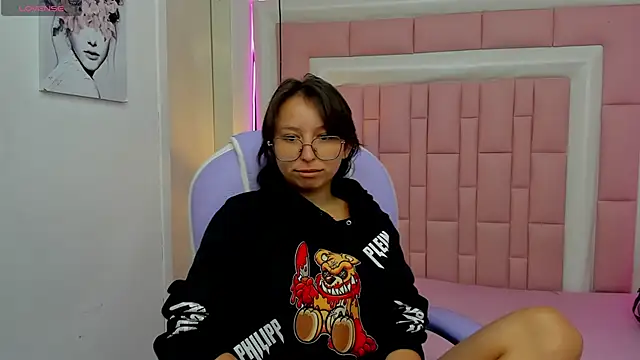 Snapshot of Klaret_Toy chatting on June 3, 2026, 7:29 pm Klaret Toy online show from June 3, 2026, 7:29 pm