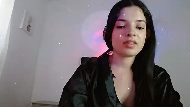 Snapshot of ManuelaDelgado chatting on October 7, 2025, 8:32 pm ManuelaDelgado online show from October 7, 2025, 8:32 pm