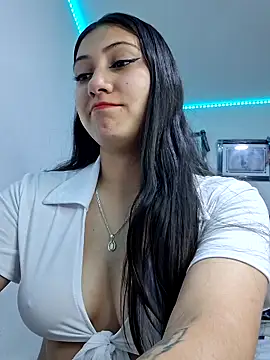 Chloe Mis online show from April 10, 2026, 3:57 am