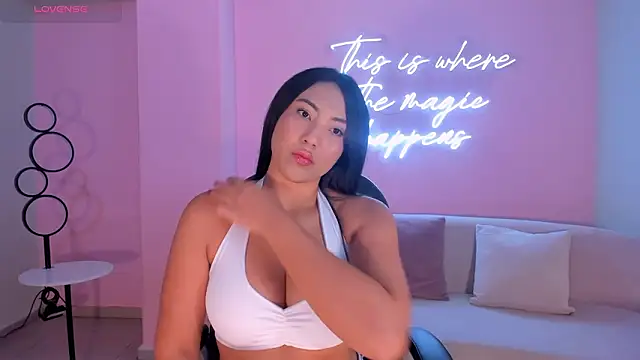 Snapshot of NatalieLewis chatting on February 27, 2026, 12:16 pm NatalieLewis online show from February 27, 2026, 12:16 pm