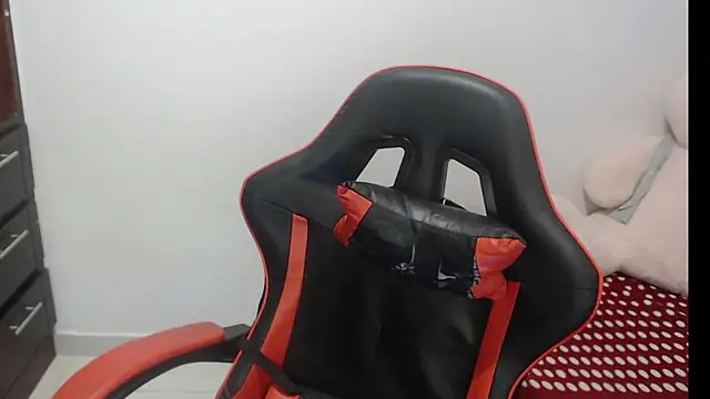 Snapshot of emily_sexxx chatting on February 20, 2026, 6:26 am emily sexxx online show from February 20, 2026, 6:26 am