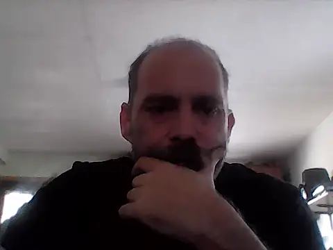 Snapshot of crazyheratic8 chatting on November 30, 2025, 8:53 pm crazyheratic8 online show from November 30, 2025, 8:53 pm