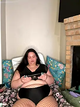 Snapshot of BrattyKrystal chatting on October 11, 2025, 6:20 pm BrattyKrystal online show from October 11, 2025, 6:20 pm