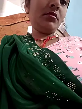 Snapshot of Neelam-baby1 chatting on February 7, 2026, 6:54 am Neelam-baby1 online show from February 7, 2026, 6:54 am