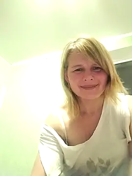 Masha412111 online show from February 15, 2026, 8:52 pm