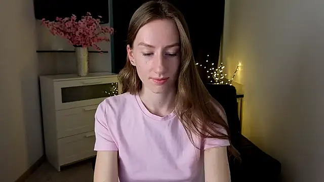 GoldenRose  online show from February 25, 2026, 1:33 pm