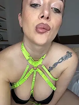 Malasantababy online show from February 9, 2026, 10:02 am