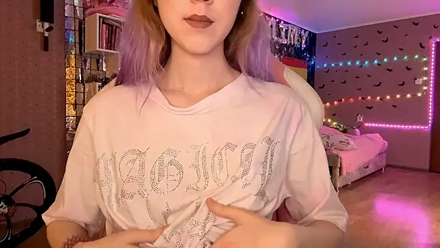 Jerrieberry online show from February 12, 2026, 1:44 pm