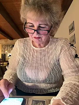 BoloshkaBlonda online show from March 12, 2026, 7:18 pm