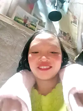 Minkine022 online show from December 18, 2025, 6:12 pm