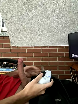 BABYJR05 online show from November 22, 2025, 9:57 pm