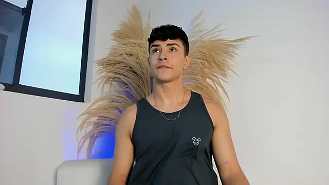 Thiago Connor21 online show from November 7, 2025, 6:23 pm