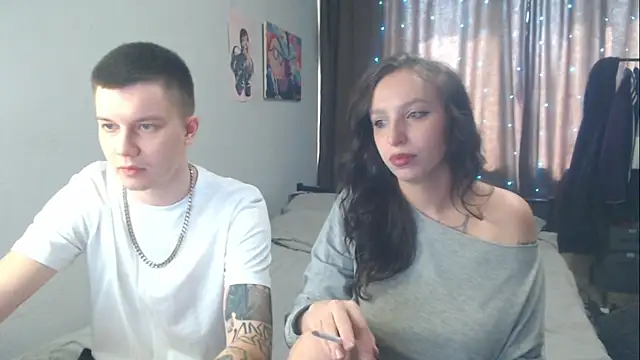 Snapshot of Mark_and_Wendy chatting on May 20, 2026, 7:49 am Mark and Wendy online show from May 20, 2026, 7:49 am