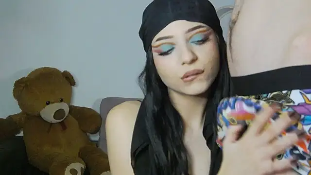 Snapshot of Dahliacruzz chatting on March 7, 2026, 5:18 pm Dahliacruzz online show from March 7, 2026, 5:18 pm