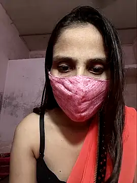 Snapshot of DIVINEDIVAA chatting on October 14, 2025, 4:51 pm DIVINEDIVAA online show from October 14, 2025, 4:51 pm