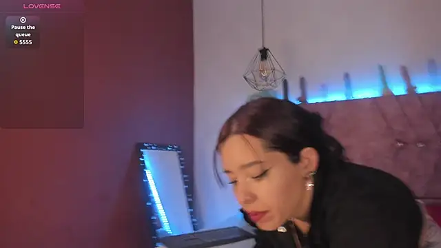 Mia lopez 1 online show from November 7, 2025, 11:26 am