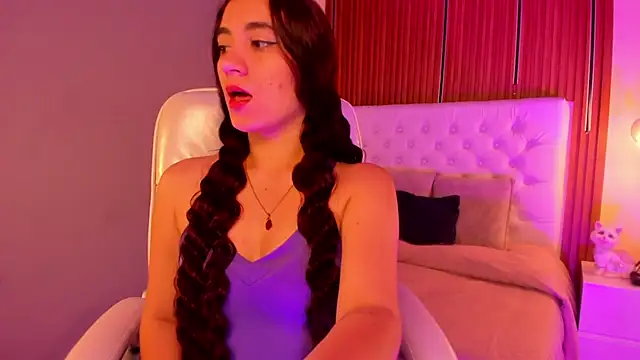 GabrielaaStone online show from October 6, 2025, 12:17 pm