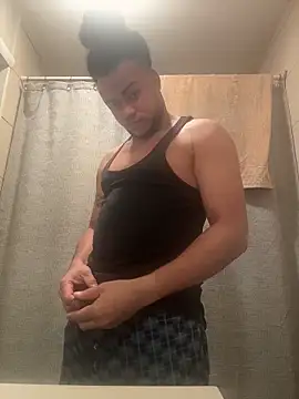 familia0210 online show from December 21, 2025, 2:13 am