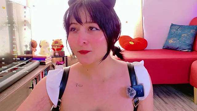 tiramesusuu online show from June 10, 2026, 7:26 pm