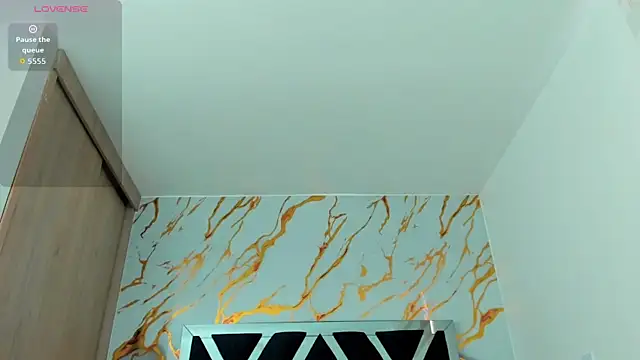 ElianKeiser online show from February 5, 2026, 4:03 pm