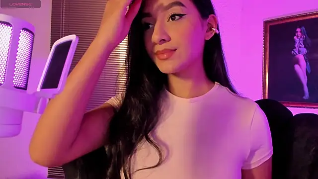 anne leee online show from April 24, 2026, 1:29 am